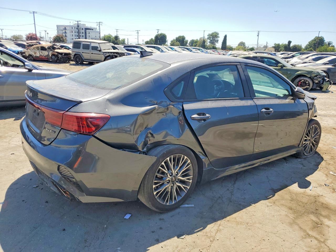 2022 Kia Forte Gt Line - Image 3