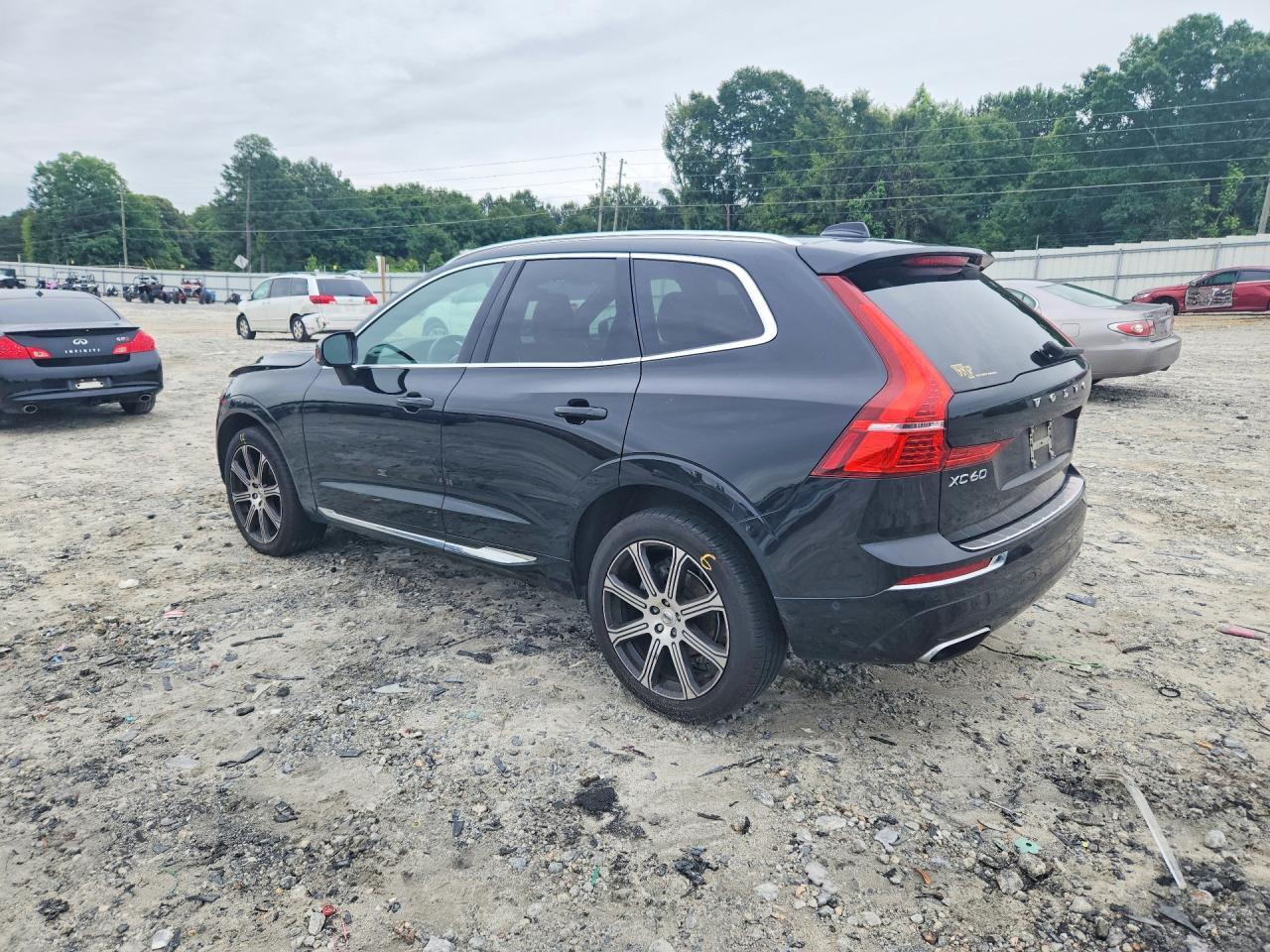 2021 Volvo Xc60 T5 Inscription - Image 2