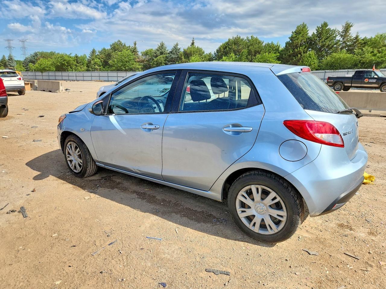 2013 Mazda Mazda2 - Фото 2