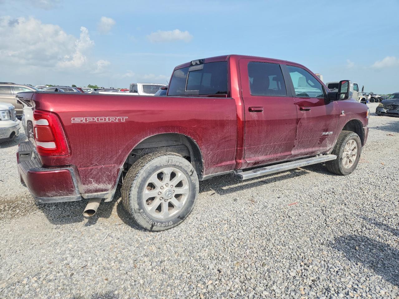 2023 Ram 2500 Laramie - Фото 3