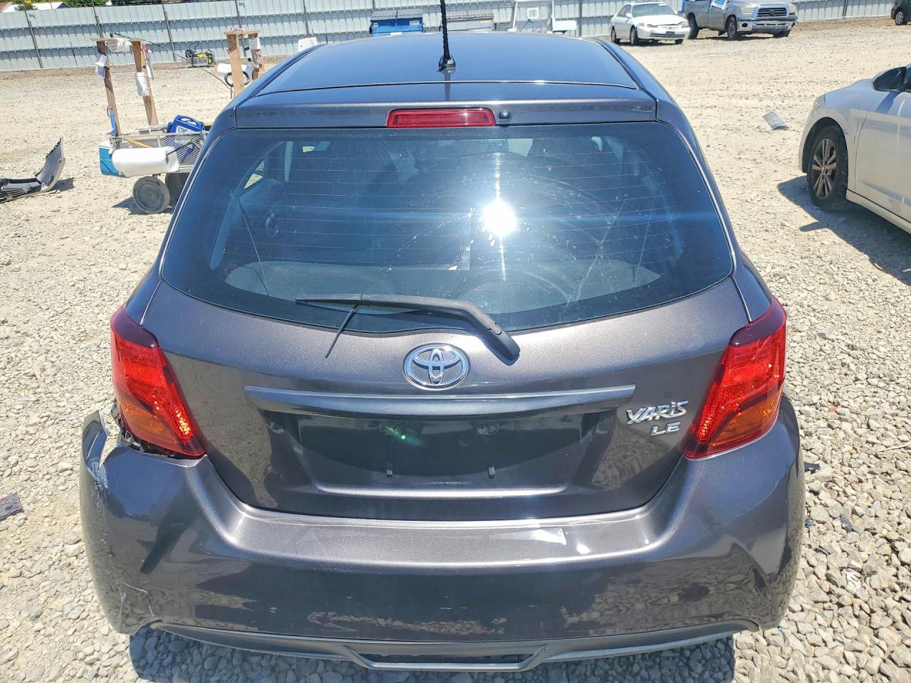 2015 Toyota Yaris 5-Door Le - Фото 6