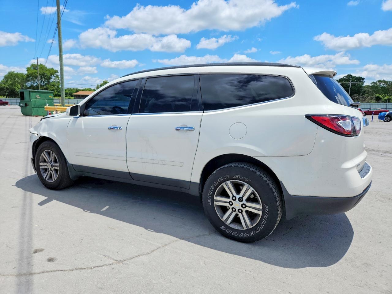 2015 Chevrolet Traverse Lt - Фото 2