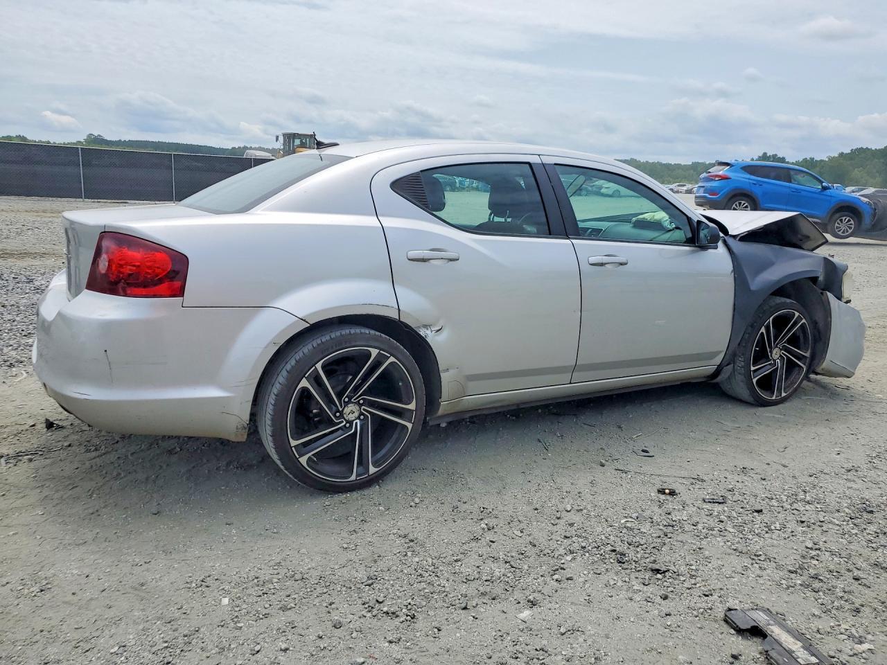 2012 Dodge Avenger Se - Фото 3