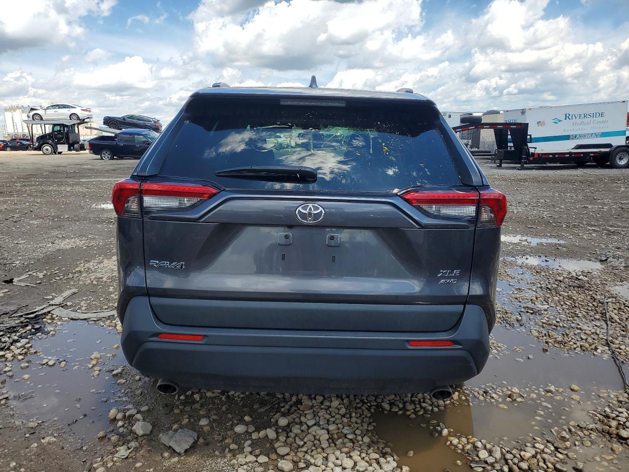 2019 Toyota Rav4 Xle - Image 6