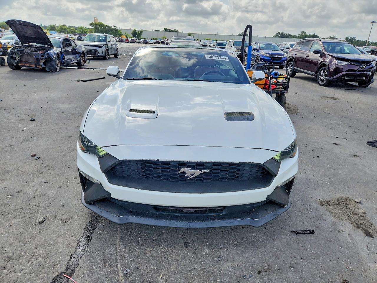 2020 Ford Mustang - Фото 5