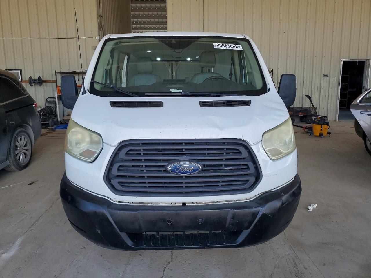 2016 Ford Transit T-150 - Фото 5