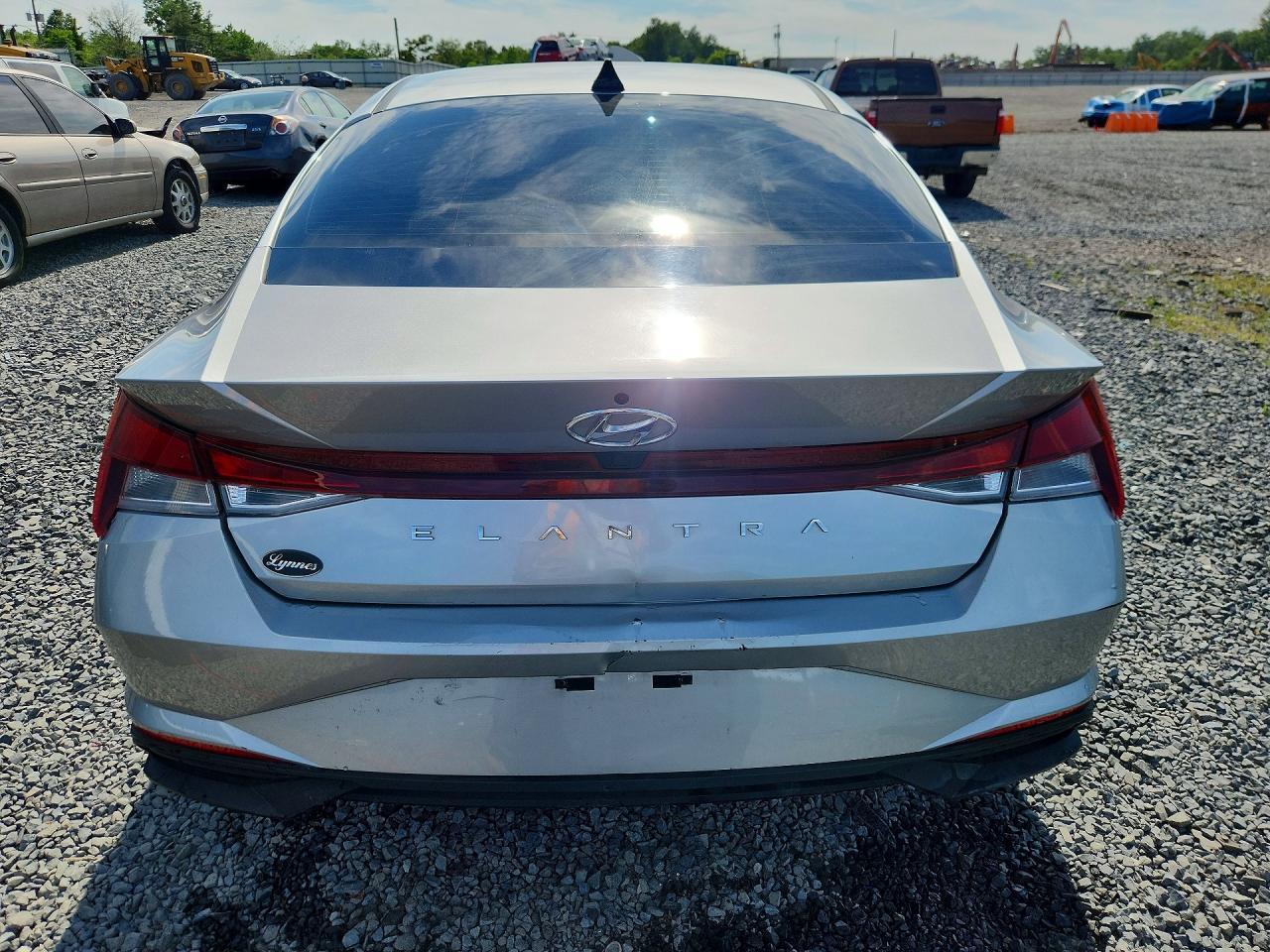 2022 Hyundai Elantra Sel - Image 6