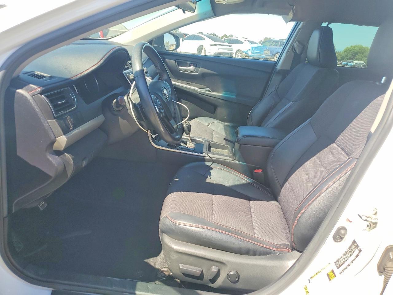 2017 Toyota Camry Se - Image 7