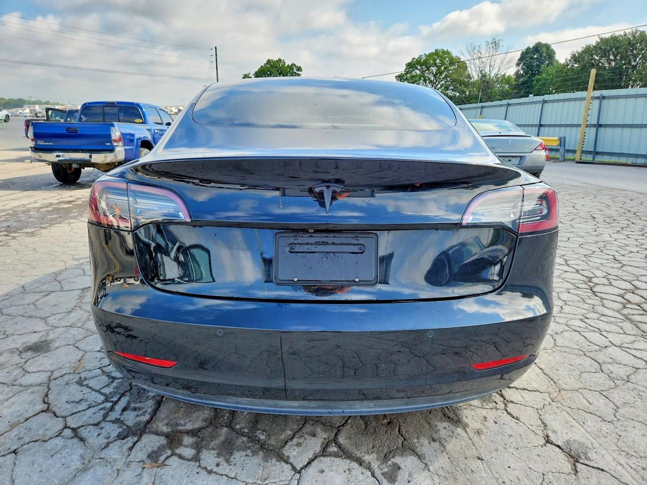 2019 Tesla Model 3 - Фото 6