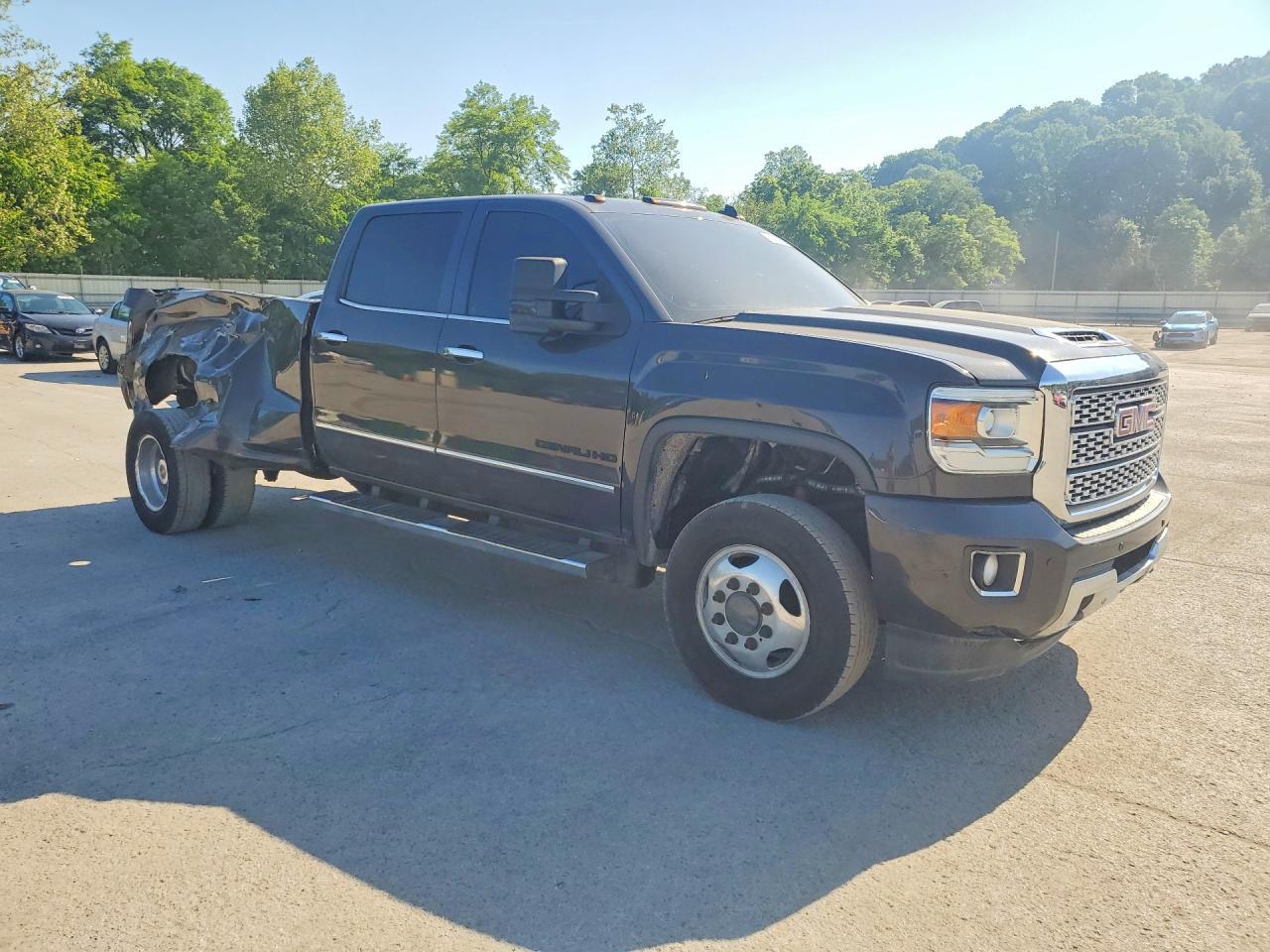 2015 GMC Sierra K3500 Slt - Image 4