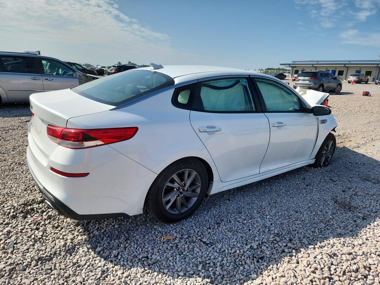 2019 Kia Optima Lx - Фото 3