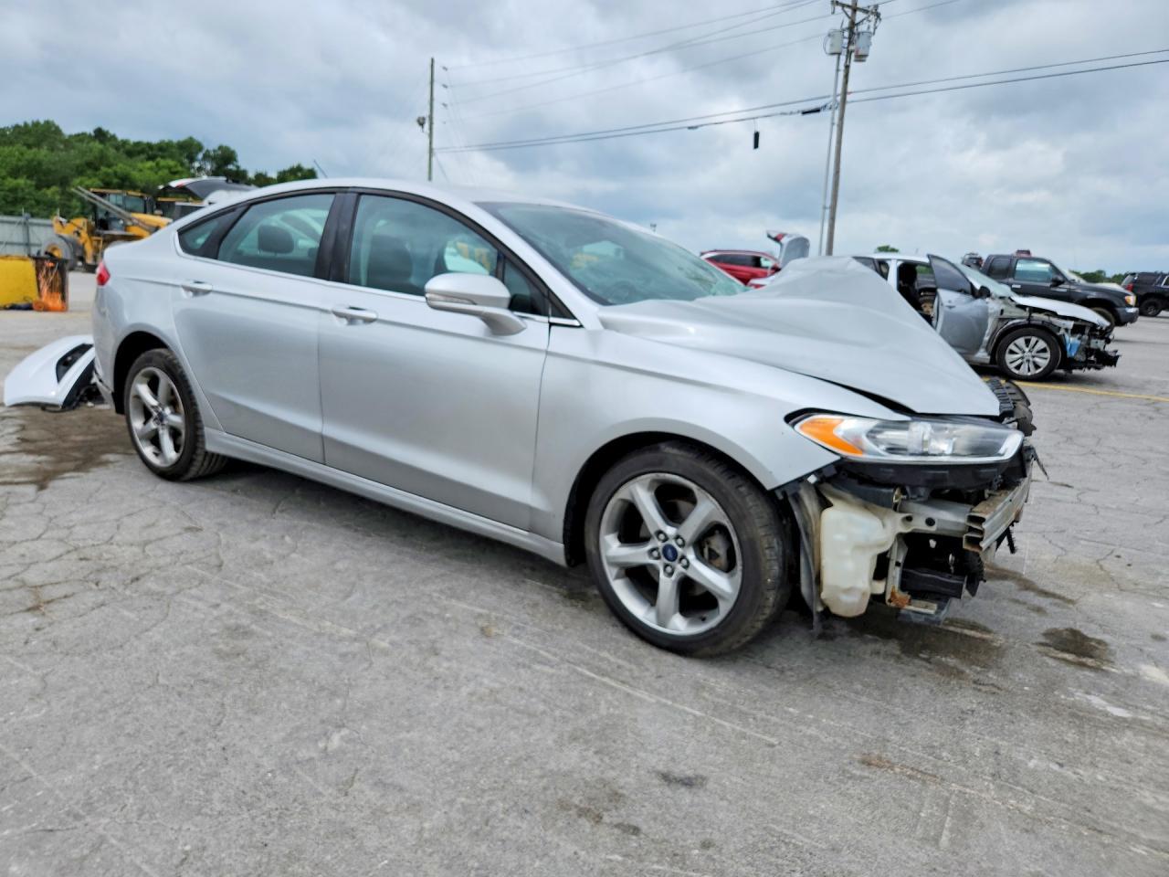 2016 Ford Fusion Se - Фото 4