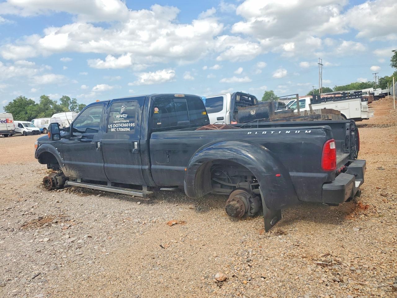 2016 Ford F450 Super Duty - Image 2