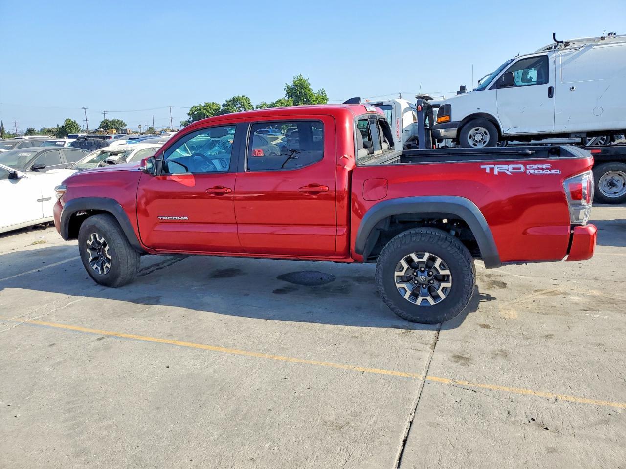 2020 Toyota Tacoma Trd Off-Road - Image 2