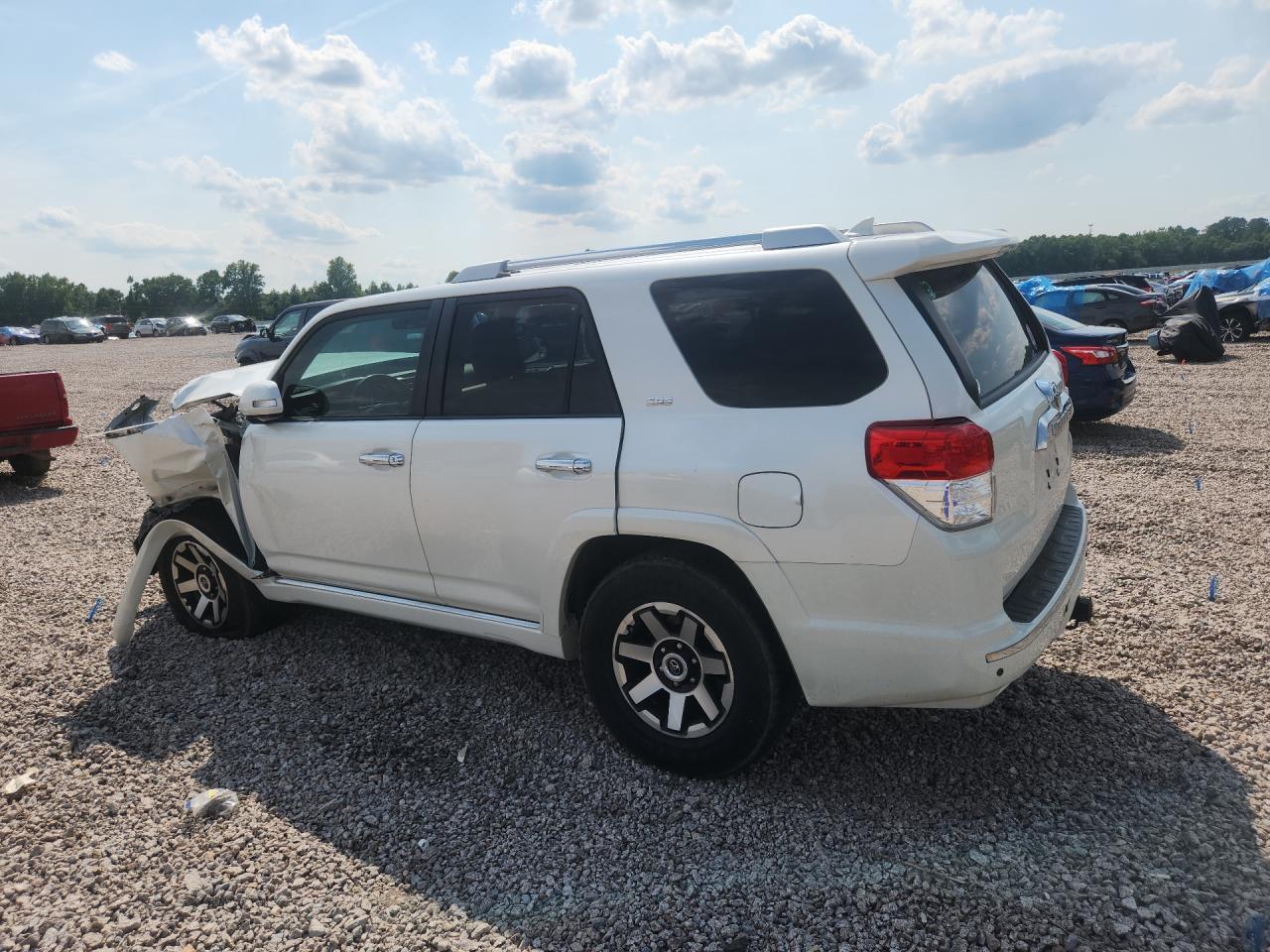 2011 Toyota 4Runner Sr5 - Image 2