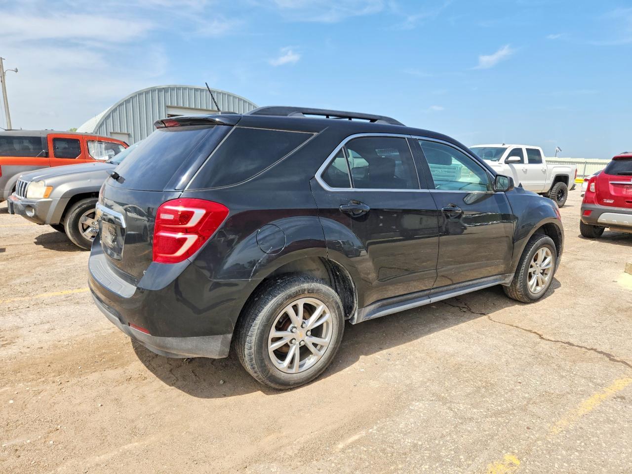 2017 Chevrolet Equinox Lt - Image 3