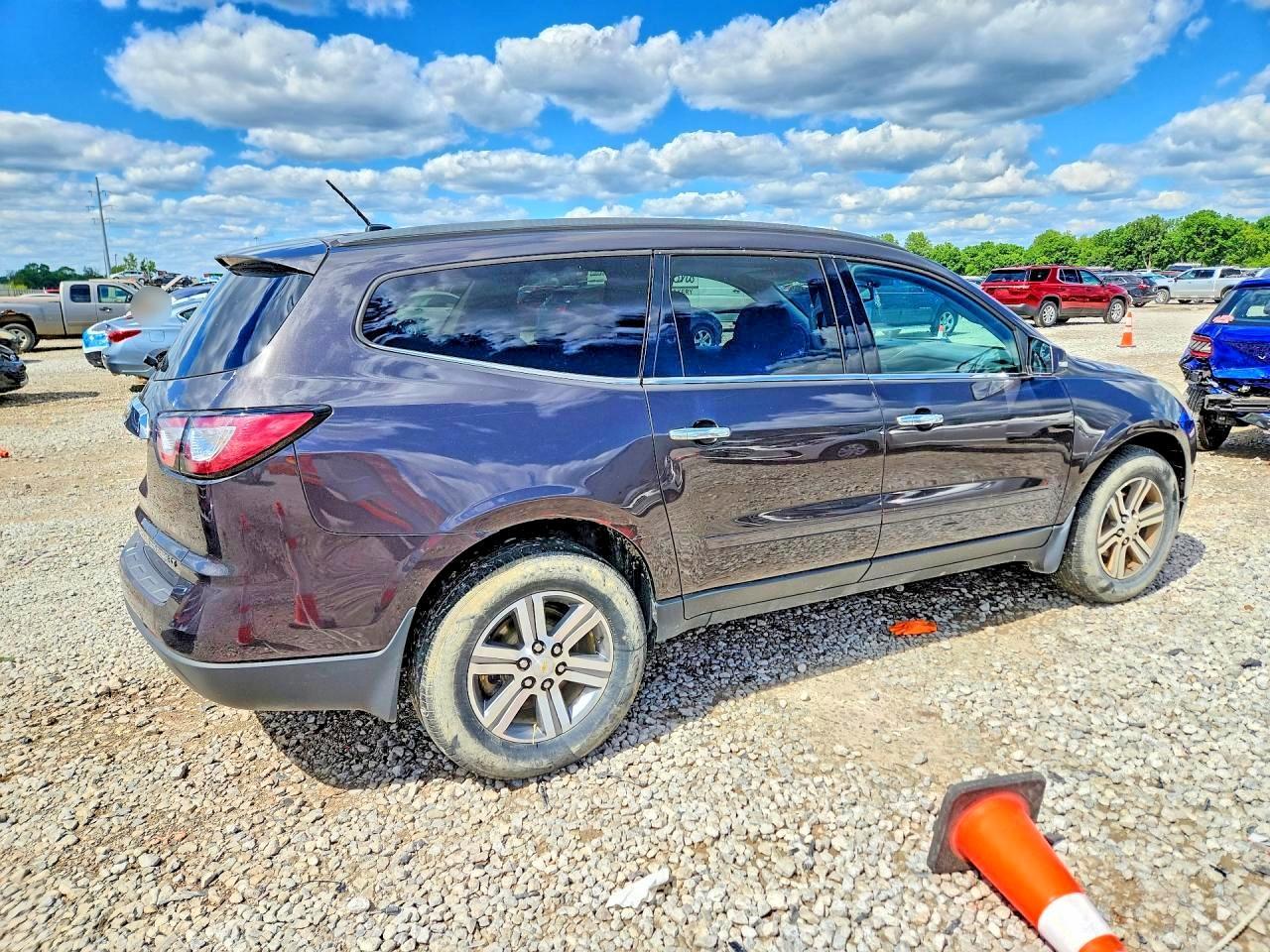 2015 Chevrolet Traverse Lt - Image 3
