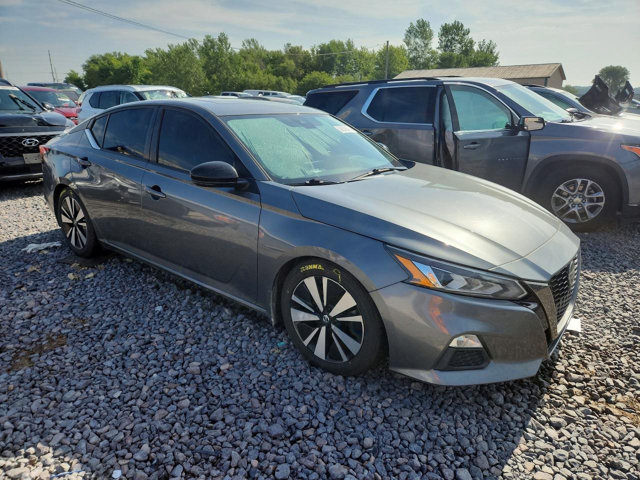 2021 Nissan Altima Sr - Фото 4