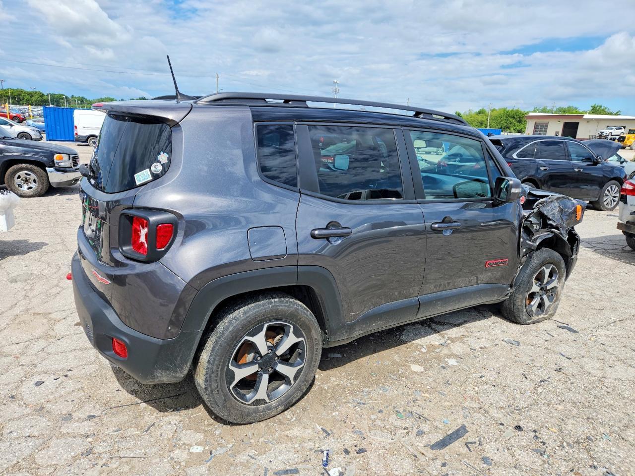 2019 Jeep Renegade Trailhawk - Фото 3