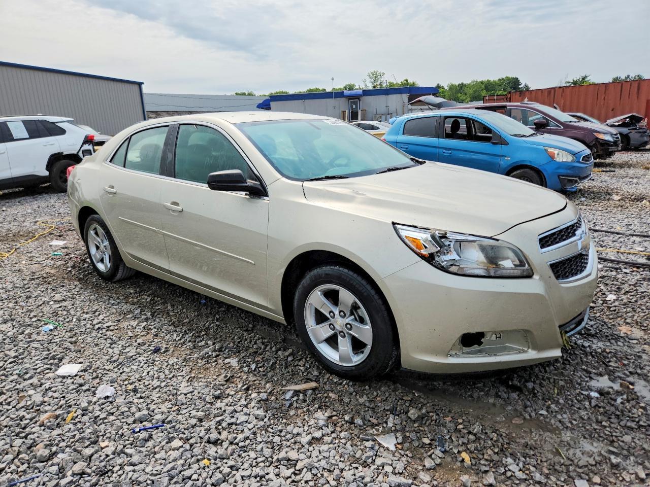 2013 Chevrolet Malibu Ls - Фото 4