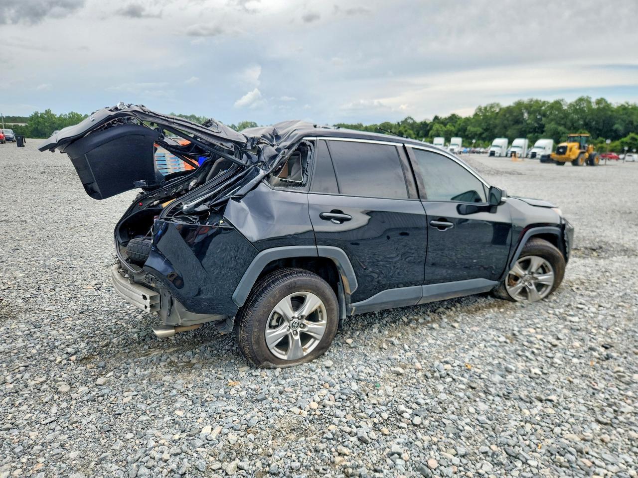 2022 Toyota Rav4 Xle - Фото 3