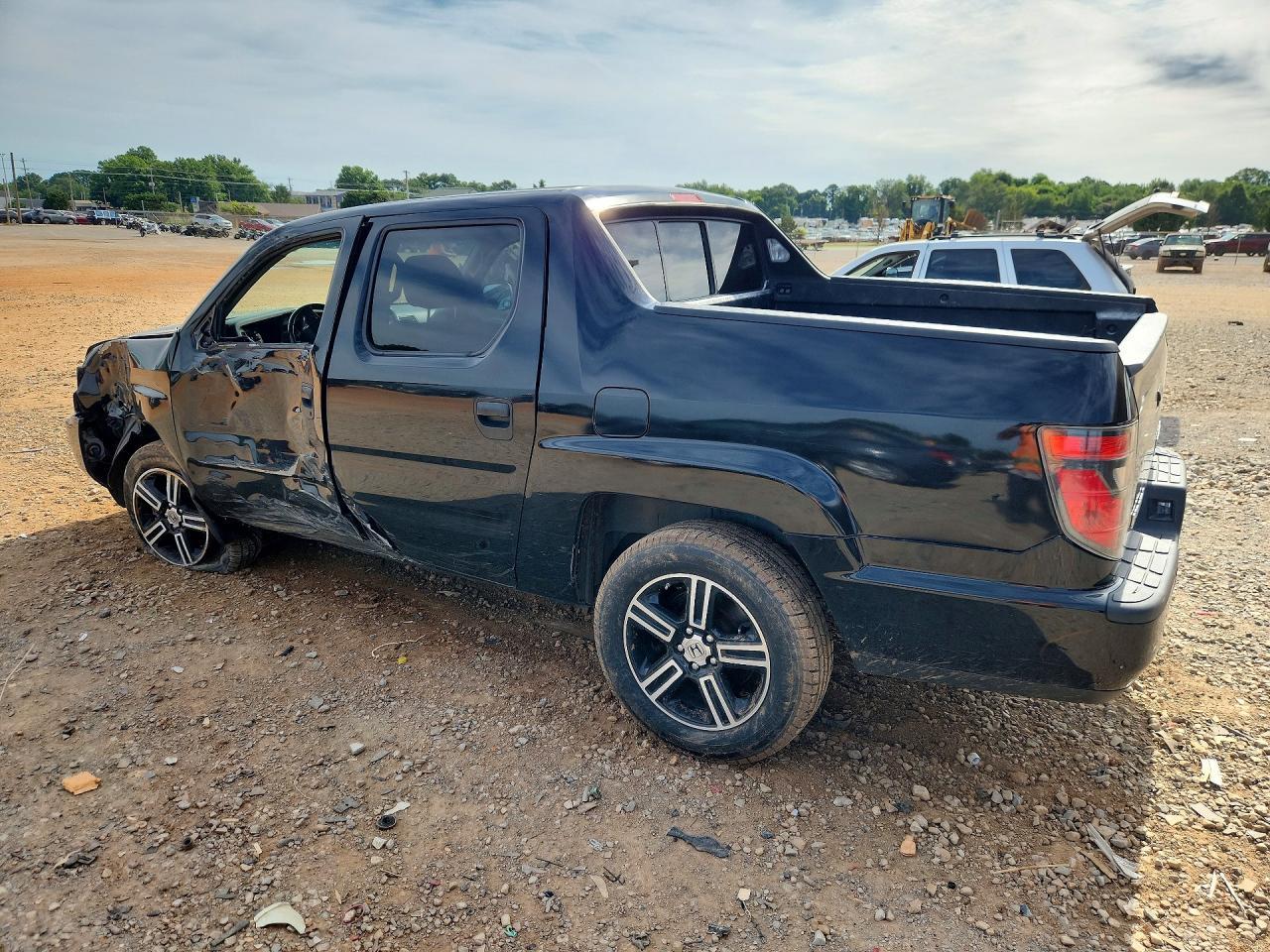 2012 Honda Ridgeline Sport - Фото 2