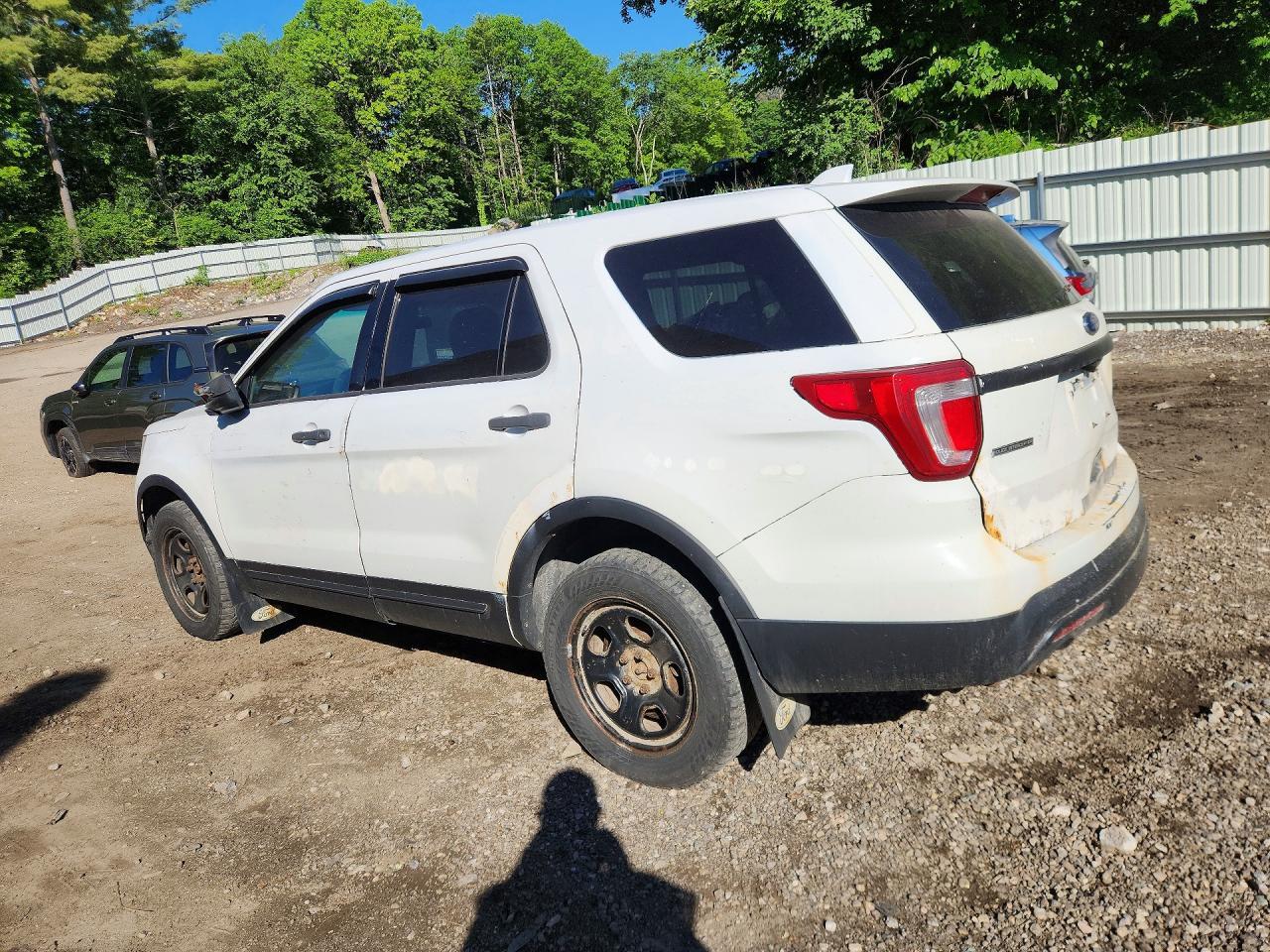 2016 Ford Explorer Police Interceptor - Фото 2