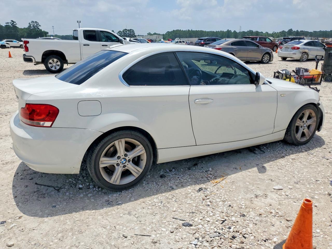 2013 BMW 128 I - Image 3