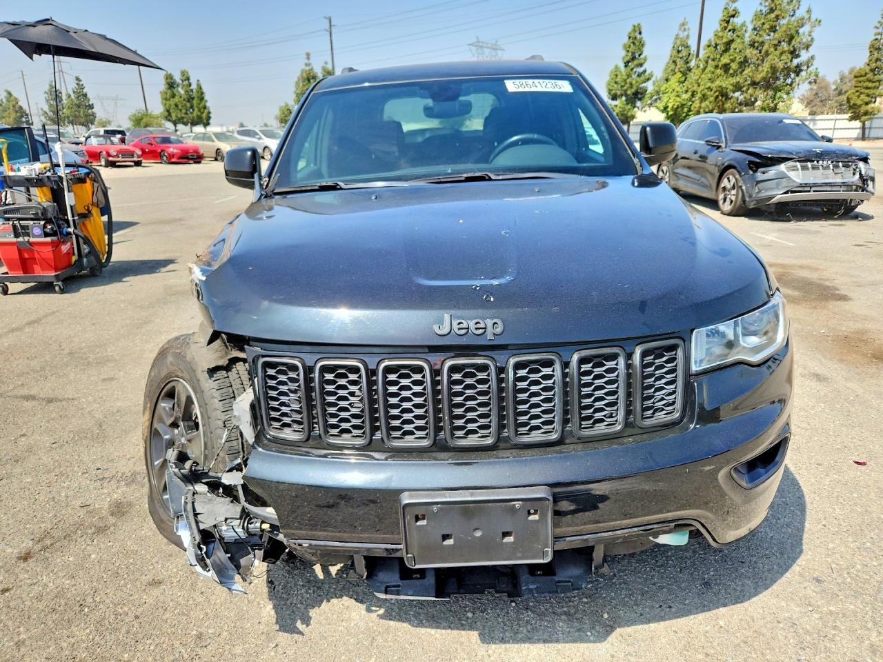 2017 Jeep Grand Cherokee Laredo - Фото 5