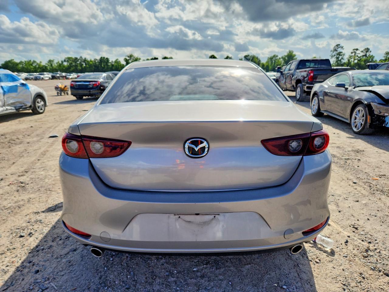 2024 Mazda 3 Select Sport - Image 6