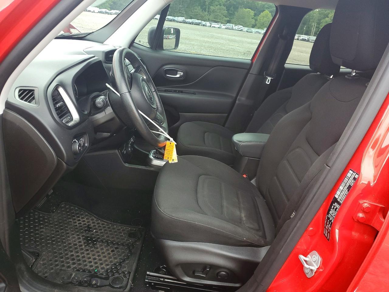 2022 Jeep Renegade Latitude - Image 7