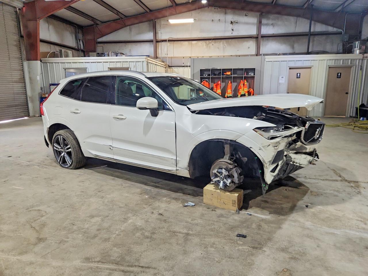 2019 Volvo Xc60 T6 Momentum - Фото 4