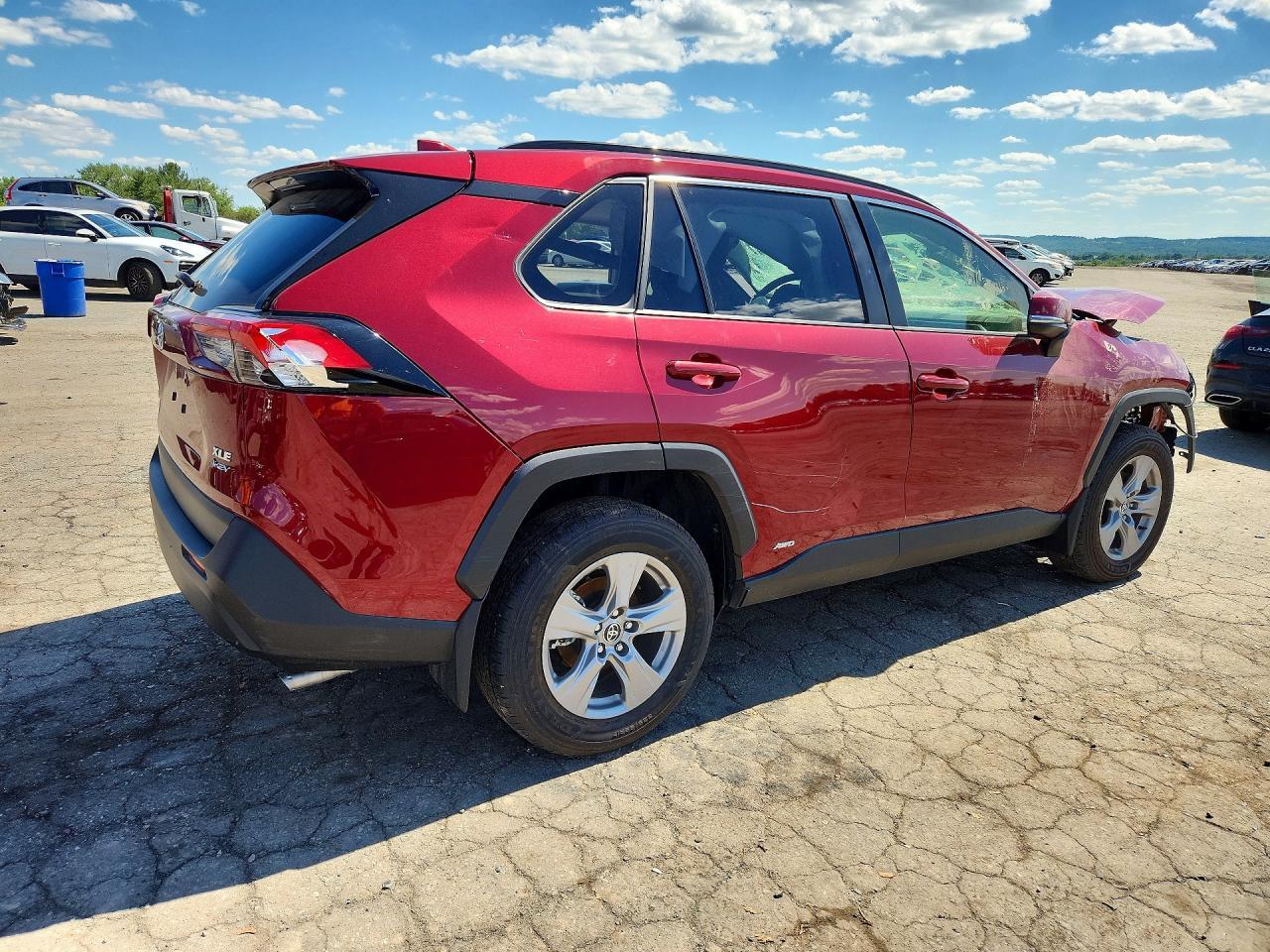 2025 Toyota Rav4 Hybrid Xle - Image 3