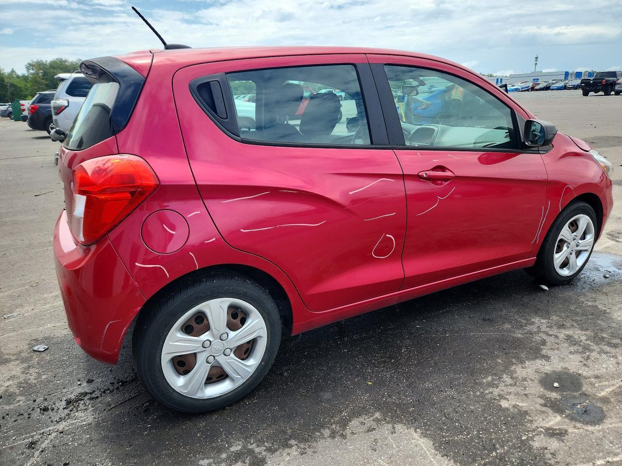 2020 Chevrolet Spark Ls - Фото 3