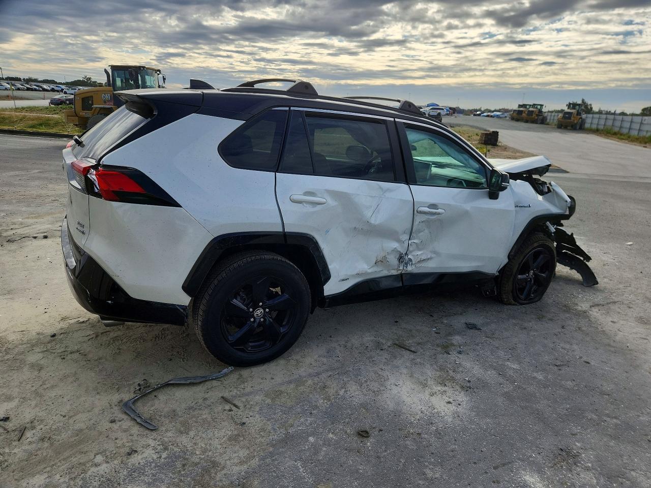 2021 Toyota Rav4 Xse - Фото 3
