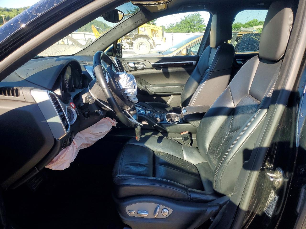 2013 Porsche Cayenne - Image 7