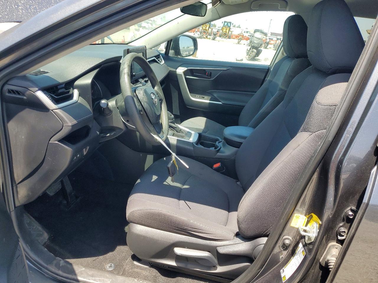 2019 Toyota Rav4 Le - Image 7