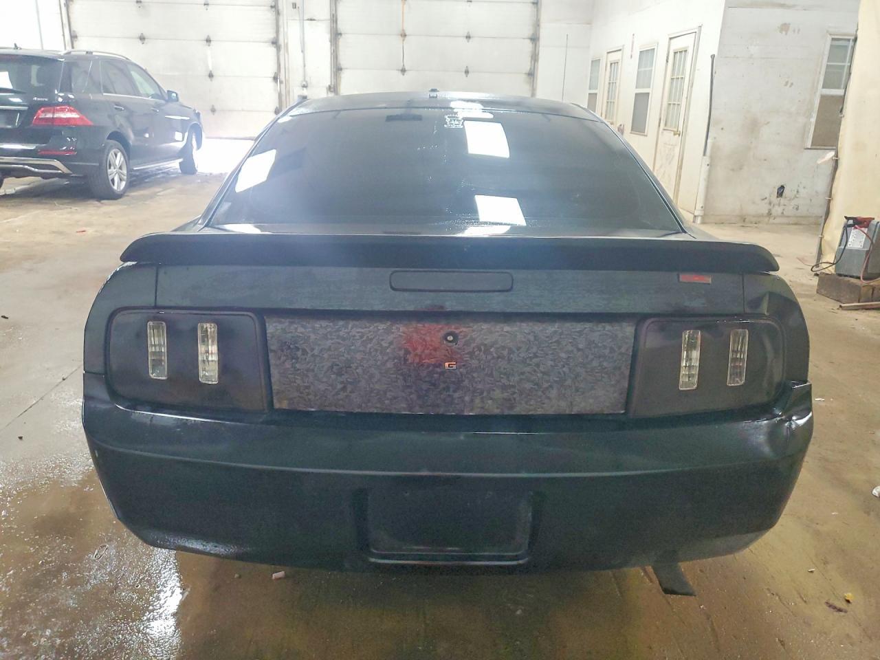 2006 Ford Mustang - Image 6
