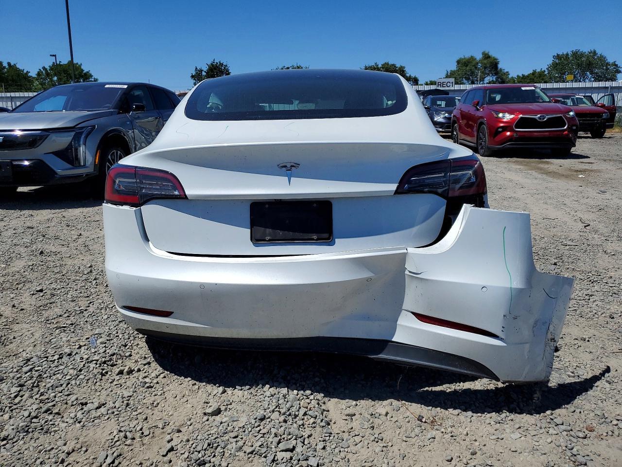 2020 Tesla Model 3 - Image 6
