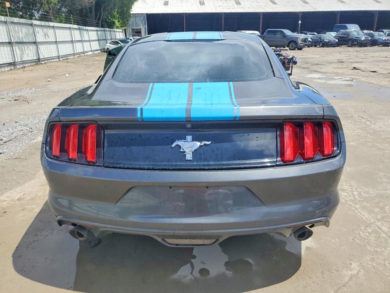 2017 Ford Mustang - Фото 6