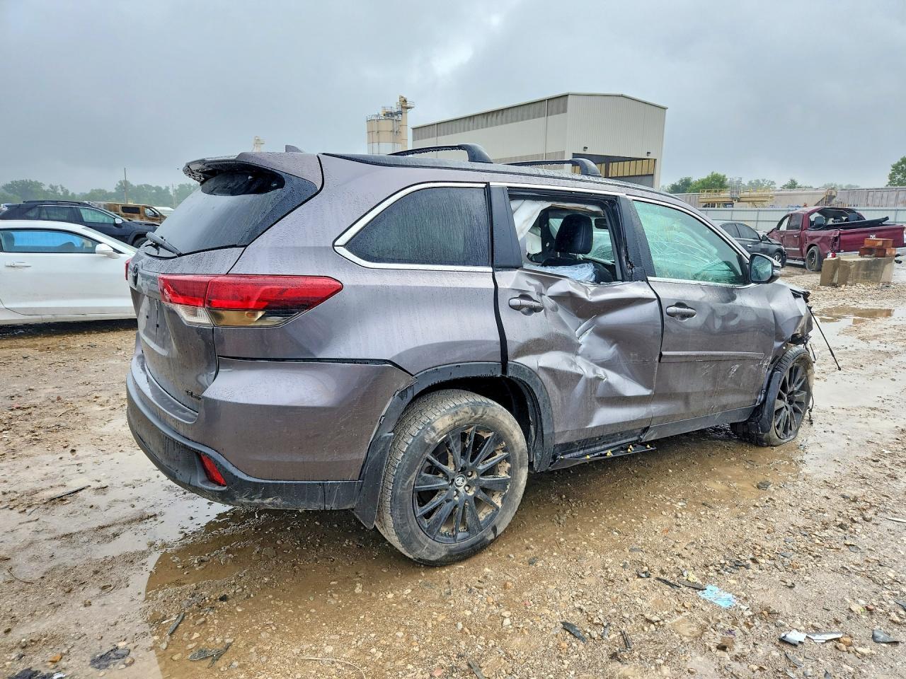 2019 Toyota Highlander Se - Image 3