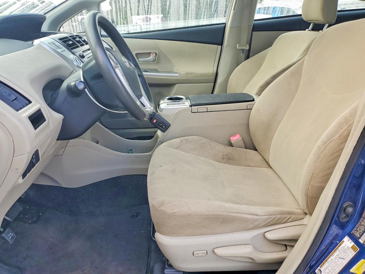 2012 Toyota Prius - Фото 7