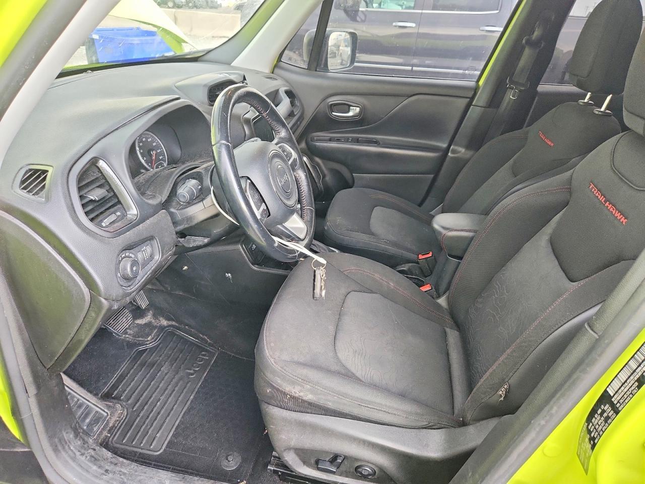 2018 Jeep Renegade Trailhawk - Image 7