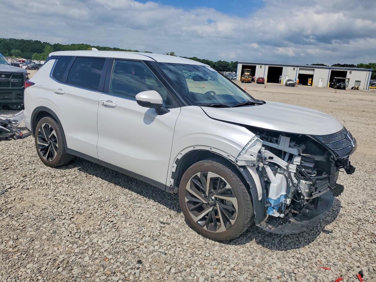 2024 Mitsubishi Outlander Se - Фото 4