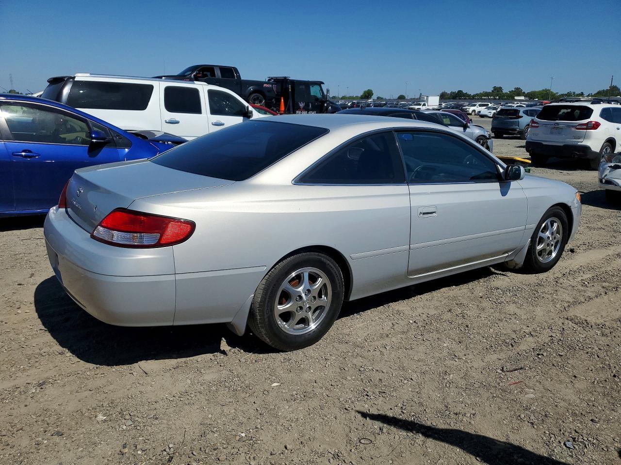 2000 Toyota Camry Solara Se - Image 3