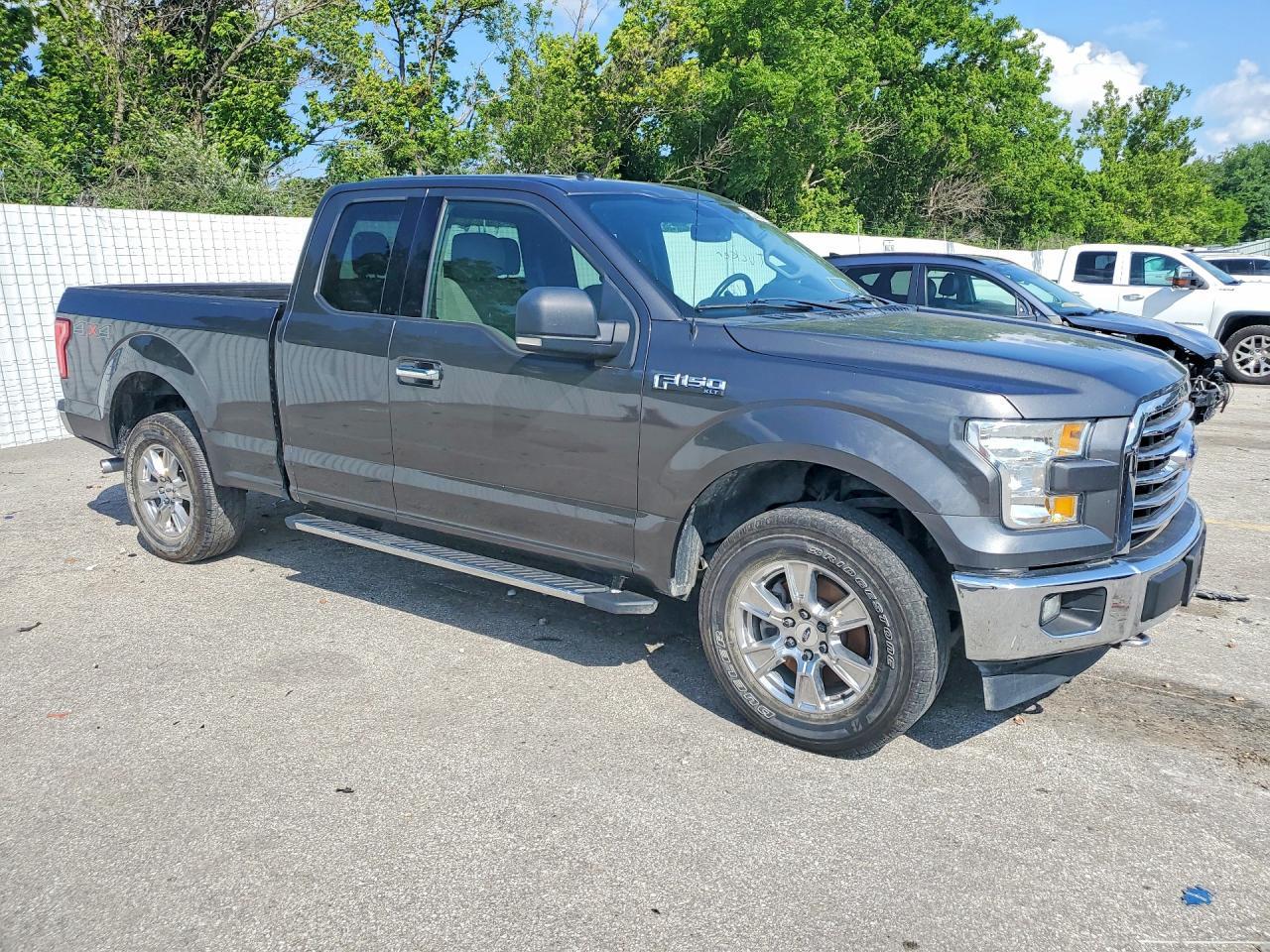 2017 Ford F150 Super Cab - Image 4