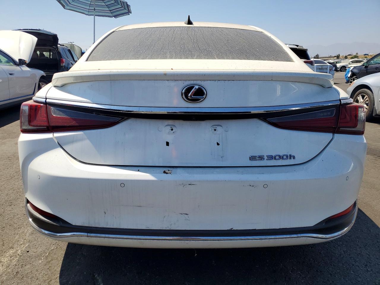 2020 Lexus Es 300H - Image 6