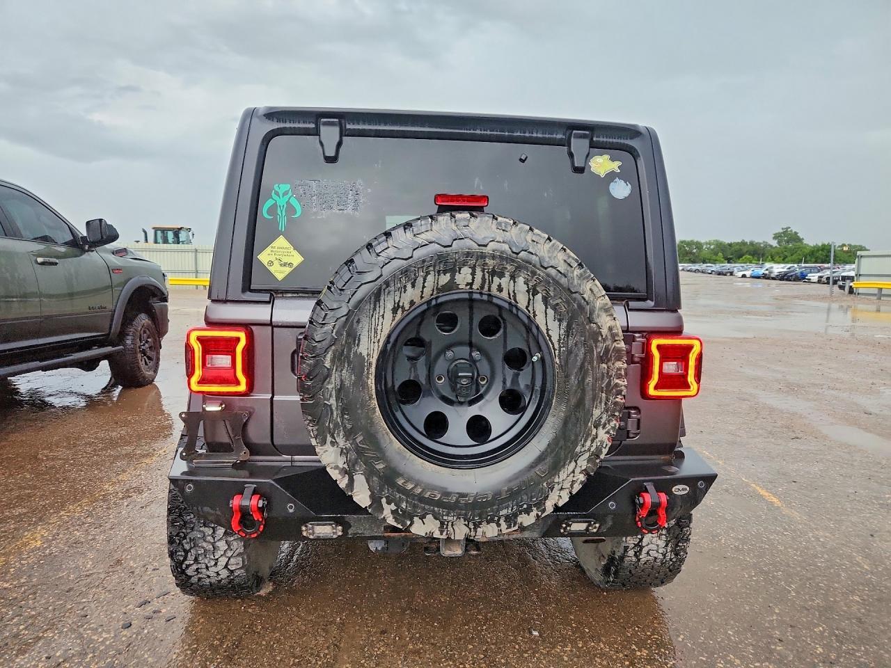 2021 Jeep Wrangler Unlimited Sport - Фото 6