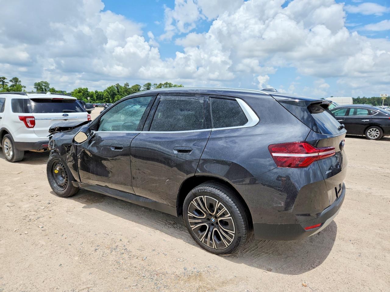 2025 BMW X3 30 xDrive - Фото 2