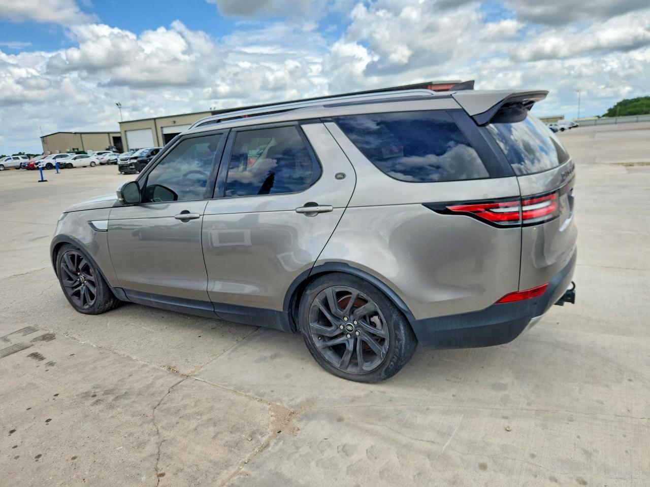2018 Land Rover Discovery Hse - Фото 2